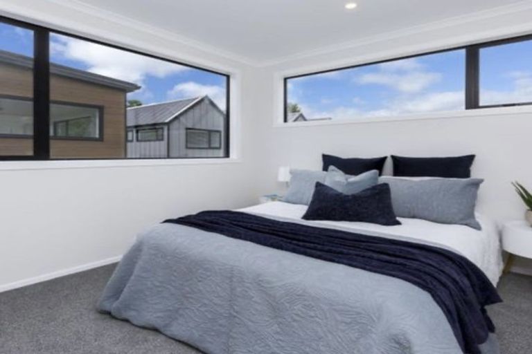 Photo of property in 38 Dahl Drive, Wallaceville, Upper Hutt, 5018