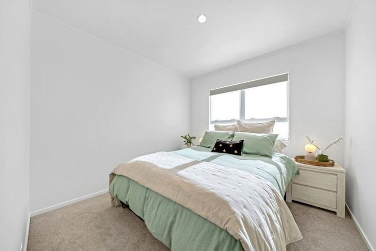 Photo of property in 36a Zefiro Drive, Massey, Auckland, 0614