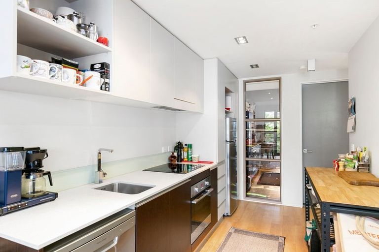 Photo of property in Masina Apartments, 204/80 Riddiford Street, Newtown, Wellington, 6021