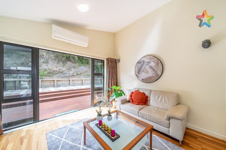 Photo of property in 93 Cedar Street, Maungaraki, Lower Hutt, 5010