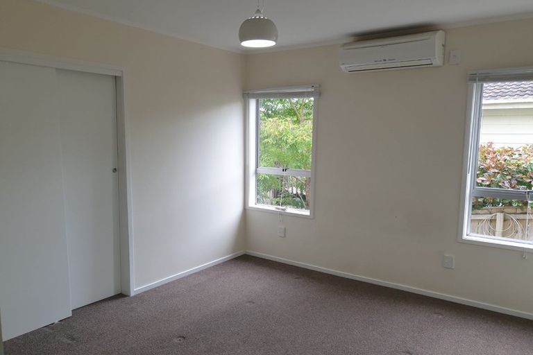 Photo of property in 40 Holt Avenue, Torbay, Auckland, 0630
