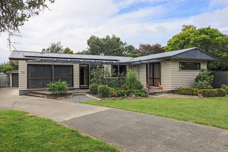 Photo of property in 24 Jervois Road, Jervoistown, Napier, 4112