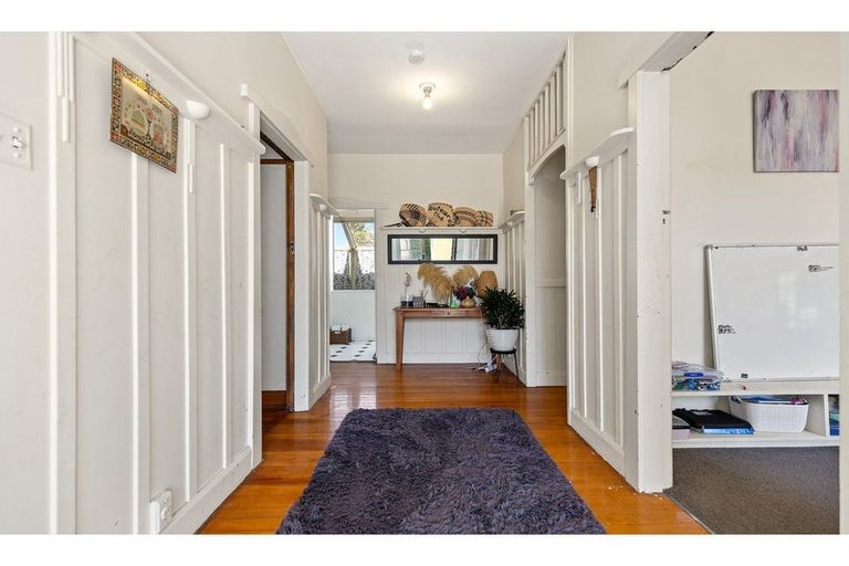 Photo of property in 8 Kahu Road, Riccarton, Christchurch, 8041