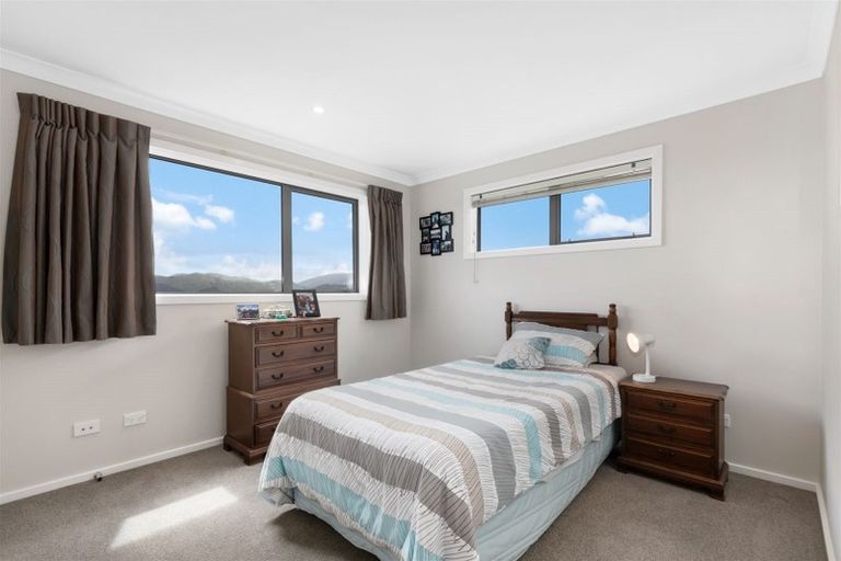 Photo of property in 55 Endeavour Drive, Whitby, Porirua, 5024