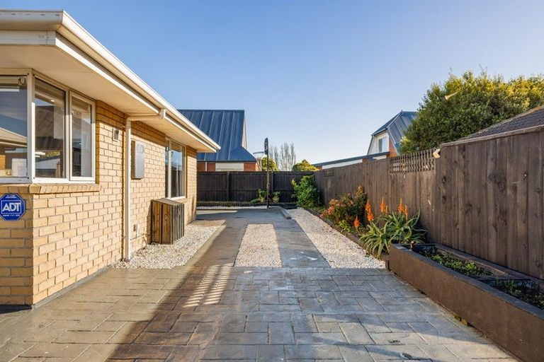 Photo of property in 43 Farnborough Street, Aranui, Christchurch, 8061