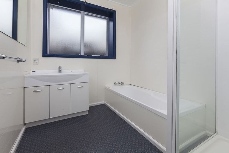 Photo of property in 63 Shortland Street, Wainoni, Christchurch, 8061