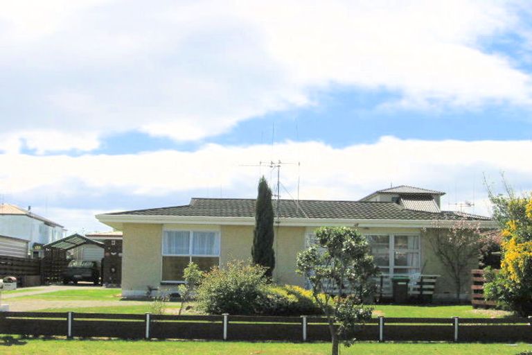 Photo of property in 2/45 Dickson Road, Papamoa Beach, Papamoa, 3118