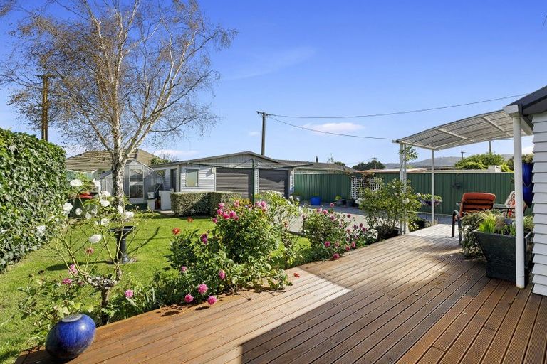 Photo of property in 49 Chapman Crescent, Naenae, Lower Hutt, 5011