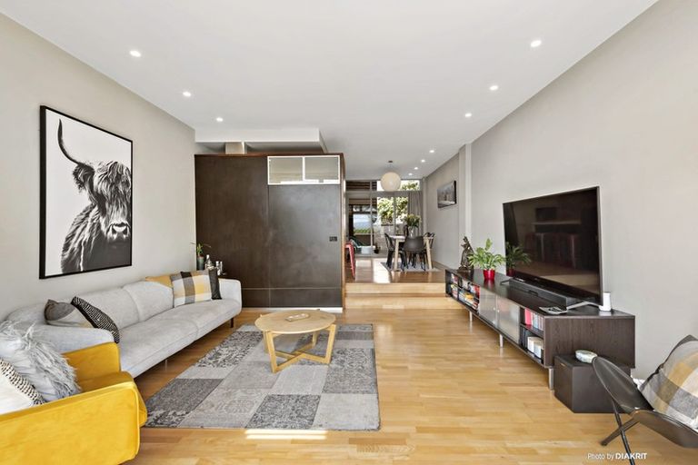 Photo of property in 17 Boardwalk Lane, Seatoun, Wellington, 6022