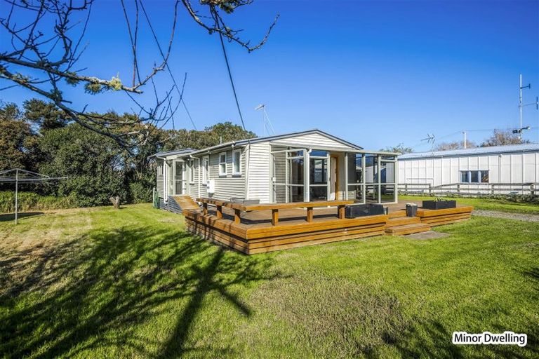 Photo of property in 8 Orere Point Road, Orere Point, Papakura, 2585