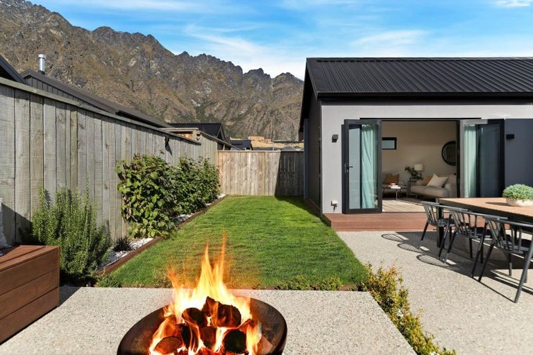 Photo of property in 64 Muster Road, Jacks Point, 9371