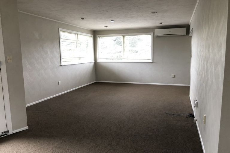 Photo of property in 79 Mark Avenue, Paparangi, Wellington, 6037