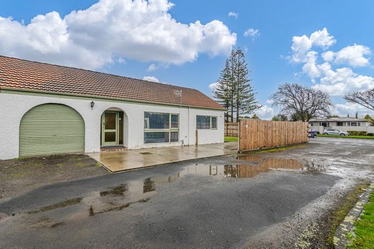 Photo of property in 1/135 Cook Street, West End, Palmerston North, 4410