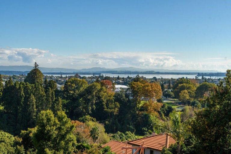 Photo of property in 16 Dysart Road, Otumoetai, Tauranga, 3110