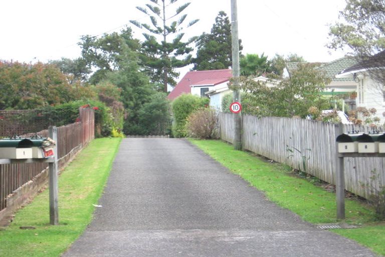Photo of property in 1/16 Duncan Avenue, Te Atatu South, Auckland, 0610
