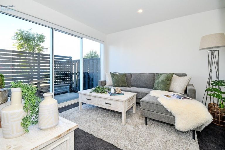 Photo of property in 6 Hoiho Road, Pukekohe, 2120
