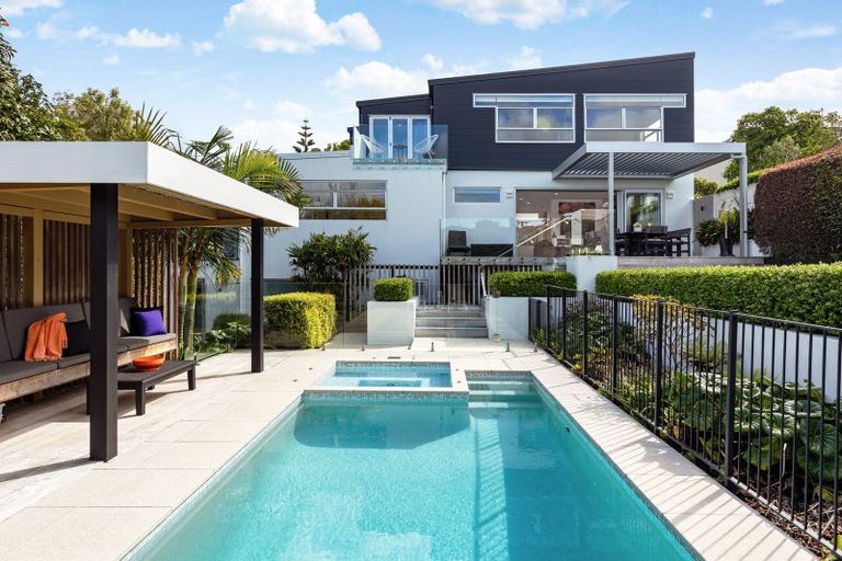 Photo of property in 112 Moa Road, Point Chevalier, Auckland, 1022