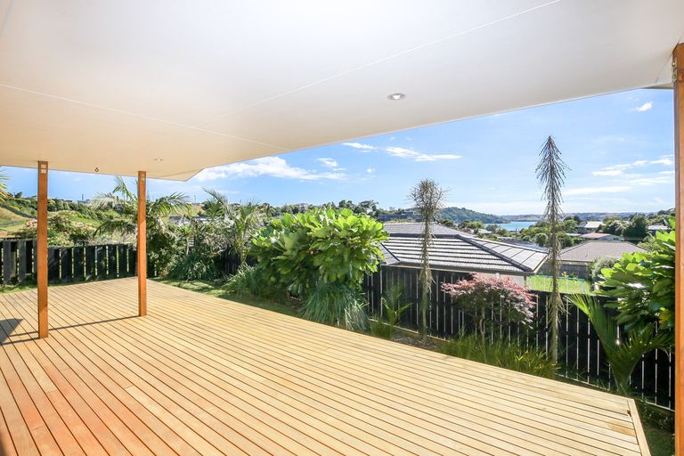 Photo of property in 8 Puka Place, Raglan, 3225
