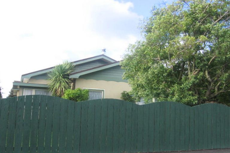 Photo of property in 15 Lyndhurst Street, Takaro, Palmerston North, 4412