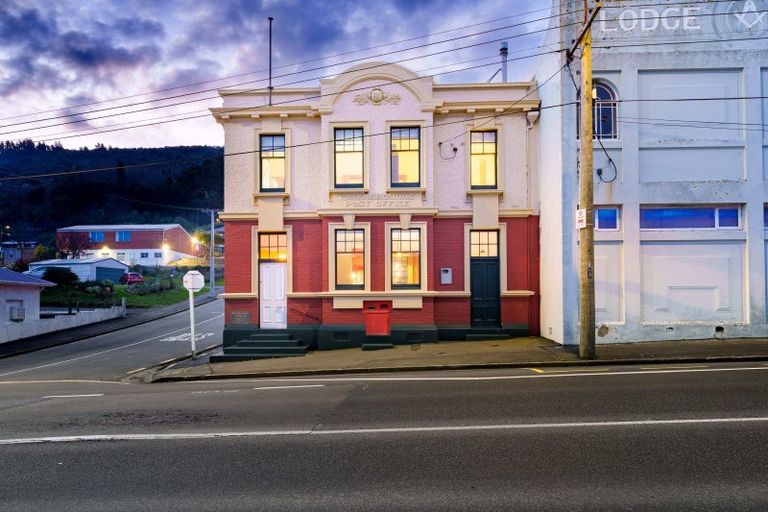 Photo of property in 247 Ravensbourne Road, Ravensbourne, Dunedin, 9022