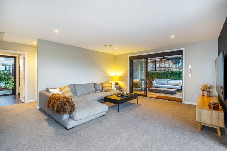 Photo of property in 57 Cilliers Drive, Silverdale, 0932