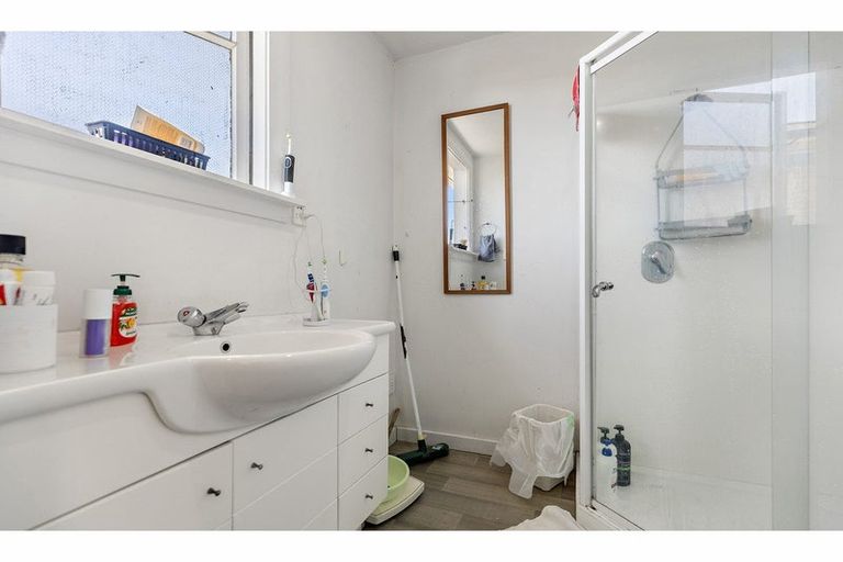 Photo of property in 8 Kahu Road, Riccarton, Christchurch, 8041