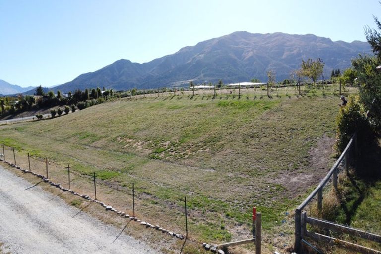 Photo of property in 14a Sam John Place, Lake Hawea, 9382