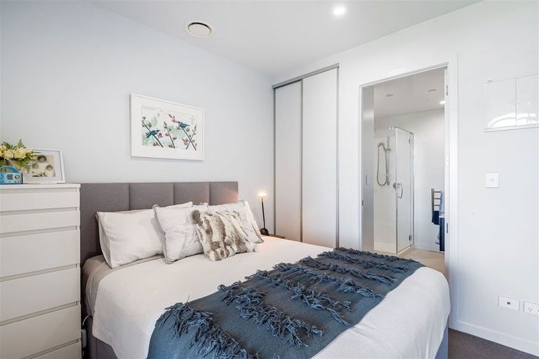 Photo of property in Frank Sargeson Apts, 107/74 Anzac Street, Takapuna, Auckland, 0622
