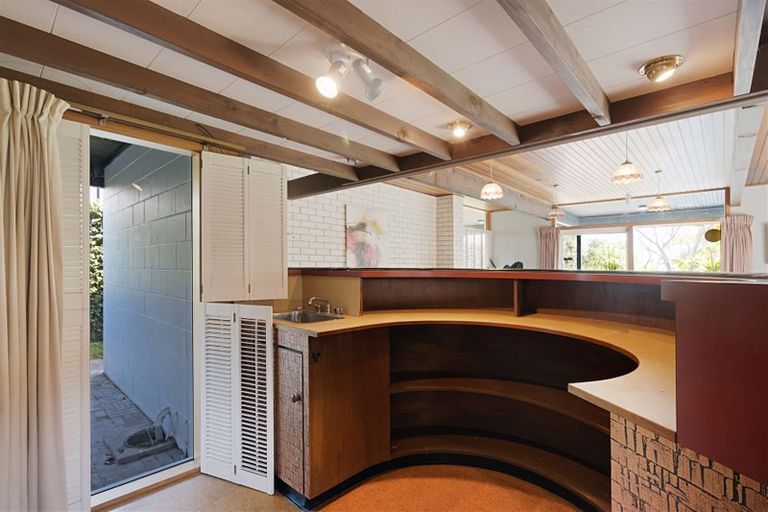 Photo of property in 103 Waimumu Road, Massey, Auckland, 0614