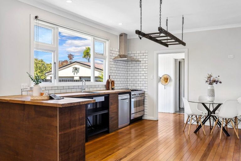 Photo of property in 439 High Street, Rangiora, 7400