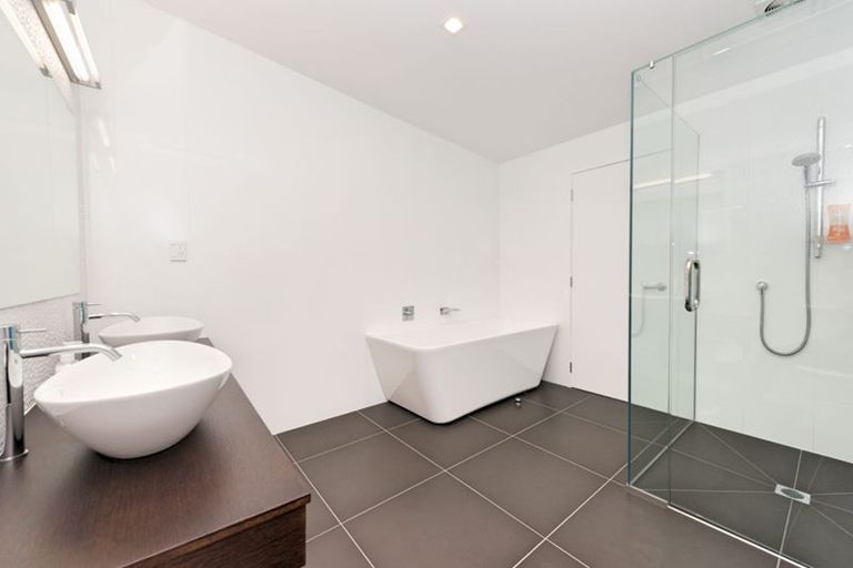 Photo of property in 3 Oneroa Road, Russell, 0202