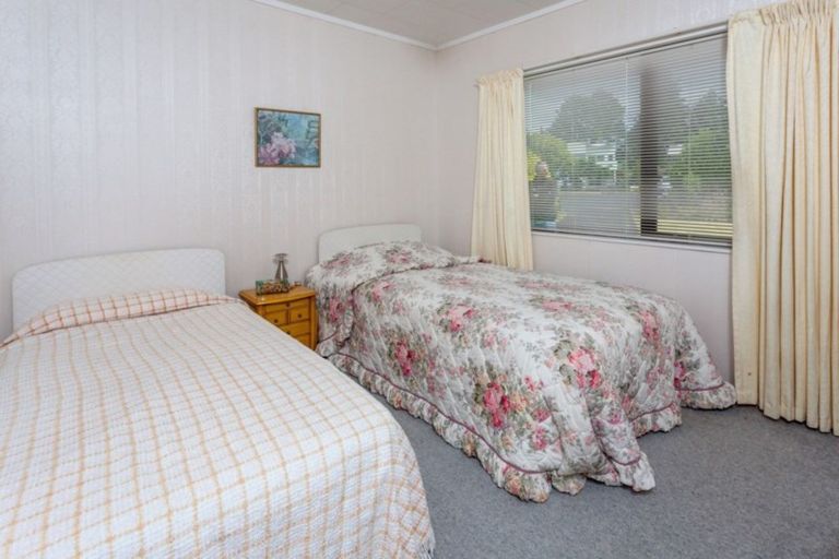 Photo of property in 106 Chevron Crescent, Whangamata, 3620