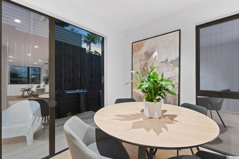 Photo of property in 9f O'donn Avenue, Beach Haven, Auckland, 0626