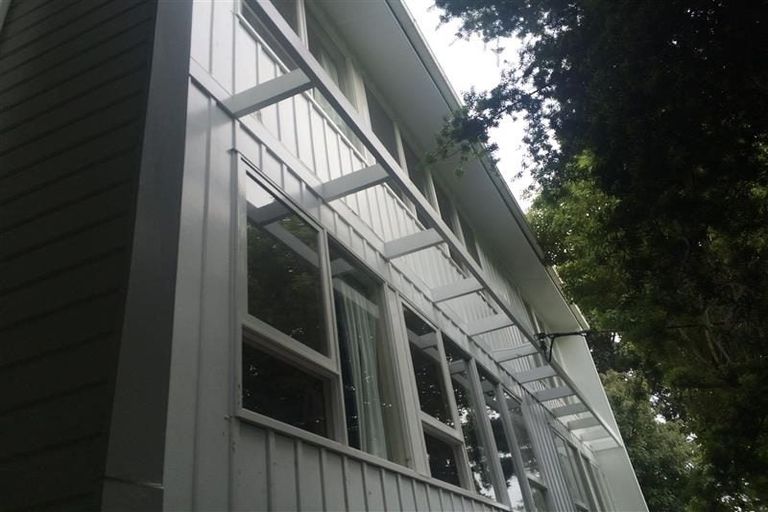 Photo of property in 42 Ngaio Road, Kelburn, Wellington, 6012