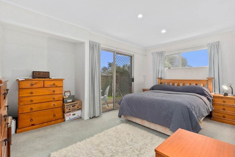 Photo of property in 22 Burundi Avenue, Clendon Park, Auckland, 2103