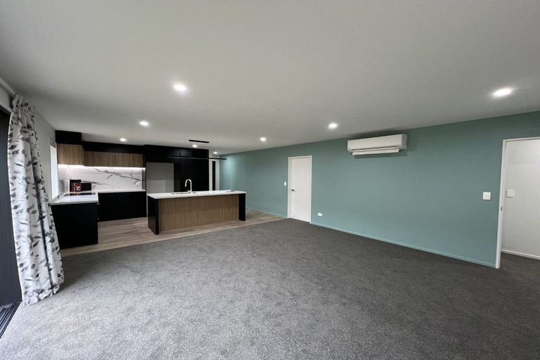 Photo of property in 35 Cousins Street, Woodend, 7691
