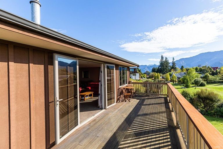 Photo of property in 34 Charles Court, Lake Hawea, Wanaka, 9382