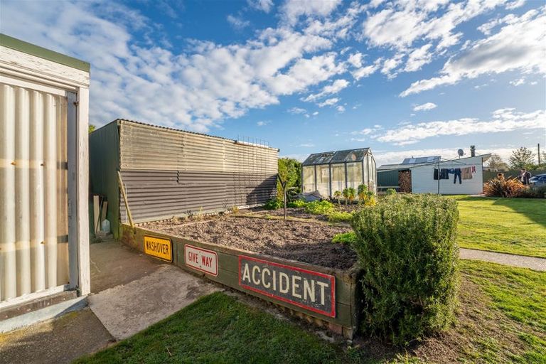 Photo of property in 3 Mcpherson Road, Waitaki Bridge, Oamaru, 9493