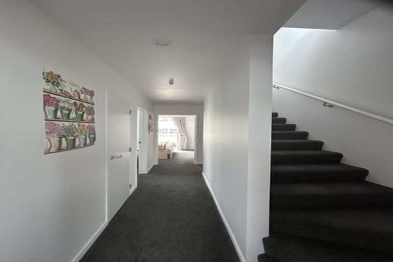 Photo of property in 3/30 Pirie Street, Mount Victoria, Wellington, 6011