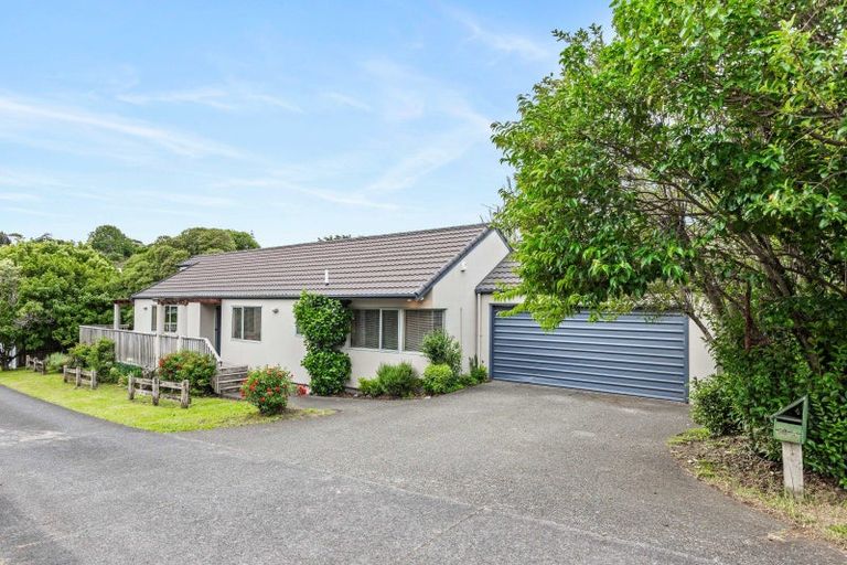 Photo of property in 90a Atkinson Road, Titirangi, Auckland, 0604