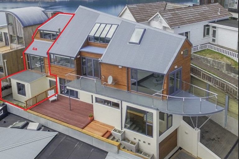 Photo of property in 4a Robieson Lane, Roseneath, Wellington, 6011