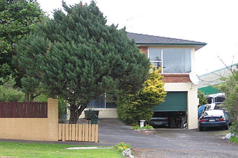 Photo of property in 5 Rimu Street, Helensville, 0800