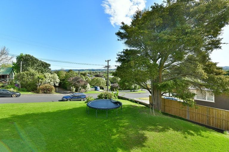 Photo of property in 28 Downer Street, Helensville, 0800