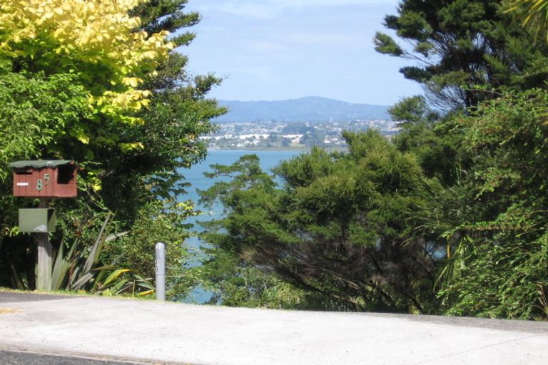 Photo of property in 85 Hadfield Street, Beach Haven, Auckland, 0626