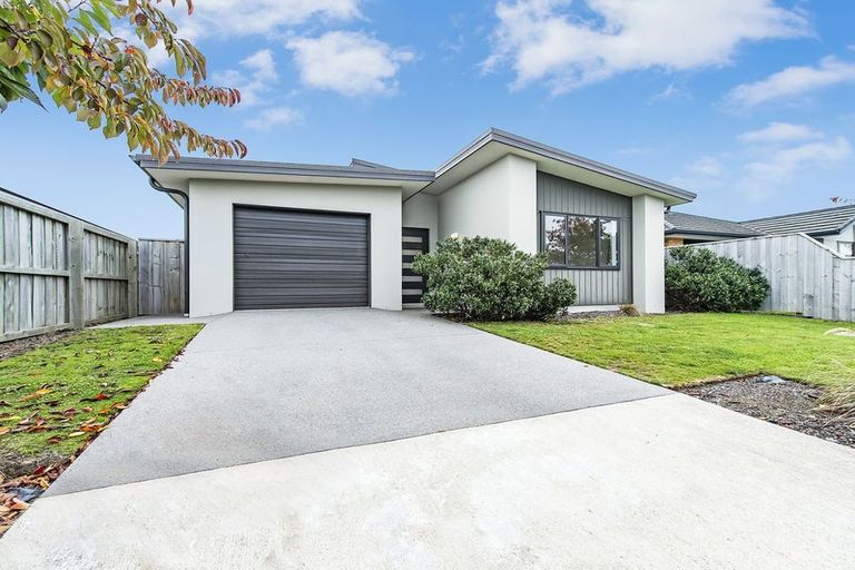 Photo of property in 27 Pakohe Street, Pegasus, 7612
