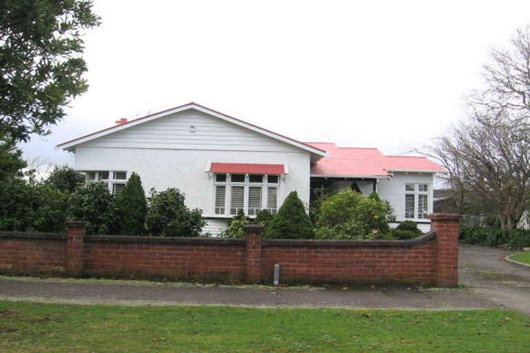 Photo of property in 9 Alan Street, Palmerston North, 4414