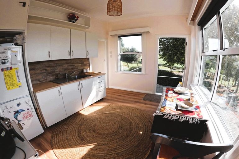 Photo of property in 1915 State Highway 2, Waipukurau, 4275