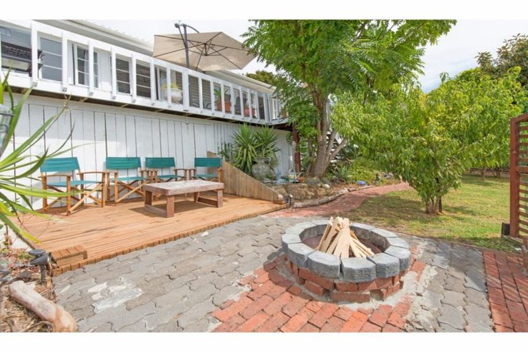 Photo of property in 1/680 Whangaparaoa Road, Stanmore Bay, Whangaparaoa, 0932