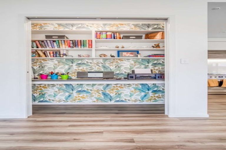 Photo of property in 30 Awatea Drive, Whitianga, 3510