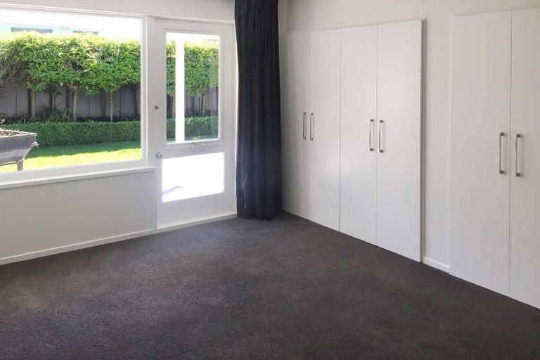 Photo of property in 2/61 Glandovey Road, Fendalton, Christchurch, 8052